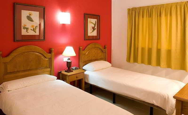 อปาร์ตาเมนโตส ปาร์เก ทรอปิคัล เอน ลันซาโรเต Aparthotel ปูแอร์โตเดลคาร์เมน ภายนอก รูปภาพ