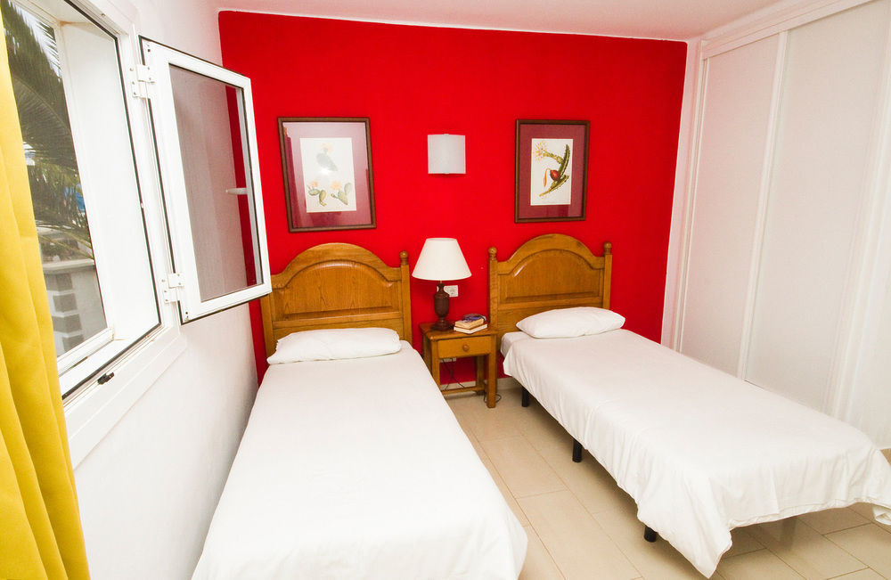 อปาร์ตาเมนโตส ปาร์เก ทรอปิคัล เอน ลันซาโรเต Aparthotel ปูแอร์โตเดลคาร์เมน ภายนอก รูปภาพ